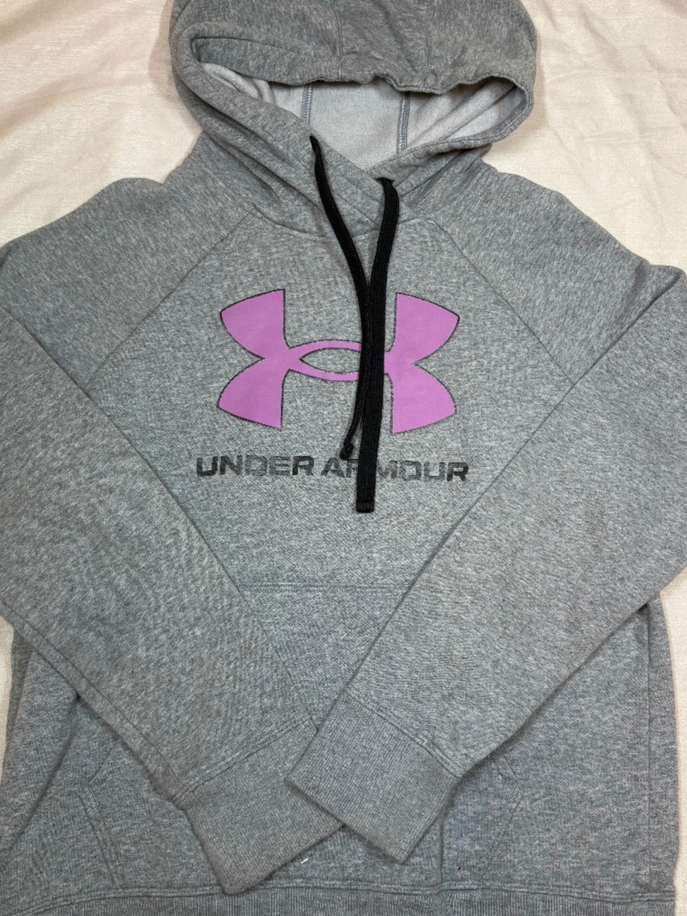 Women’s Under Armour Hoodie sz S